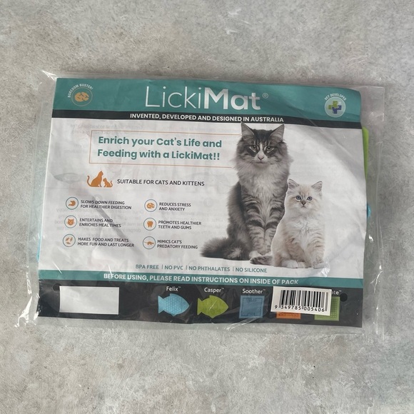 LickiMat Casper & Felix Lick Mats Non Skid Rubber Cat Meal Bowl Slow Feeder NEW - Picture 2 of 6